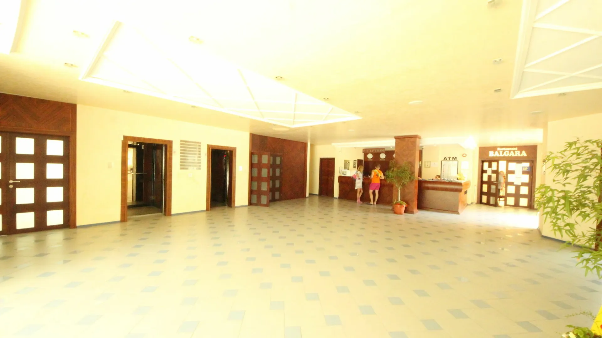 ***  Menada Oasis Resort Apartments Sluneční pobřeží Bulharsko